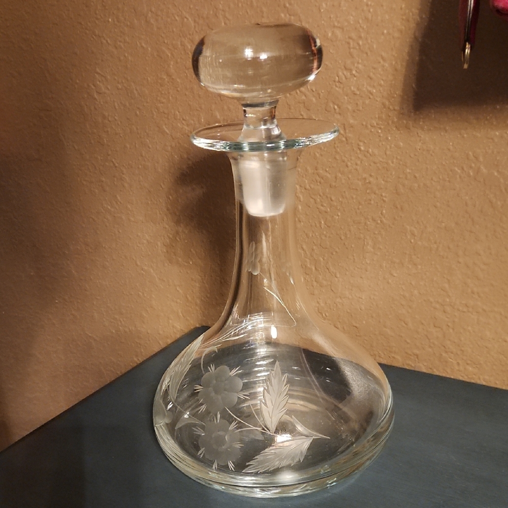 Glass Decanter with Etched Floral Design EUC